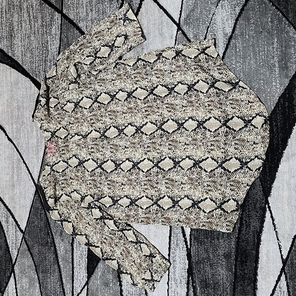 MIX & CO. HENLEY SHEER SNAKESKIN PRINT BRACELET SLEEVES DROPTAIL BLOUSE TOP - Picture 11 of 15